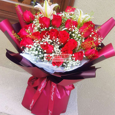 海口30朵红玫瑰百合，做你余生故事里的人